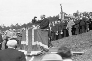 Bilde av Gokstadhaugen innvies i 1929